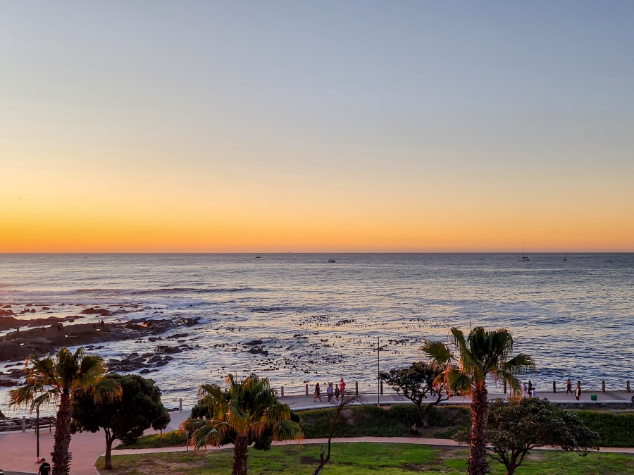 3 Bedroom Property for Sale in Sea Point Western Cape